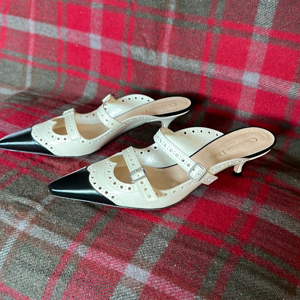 Christian Dior Leather Spectator Pumps size 8.5.